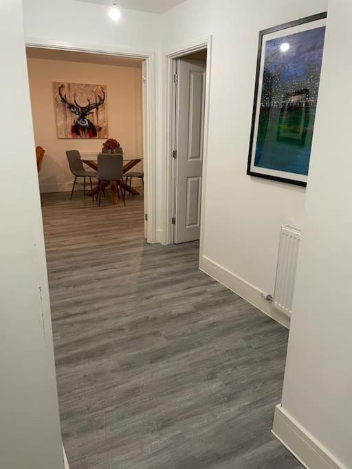 Stunning And Spacious 2Bed Flat In Central Woking Exteriör bild